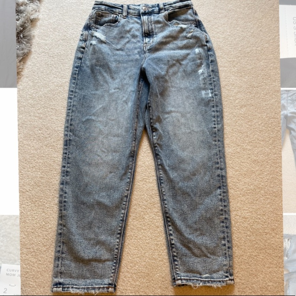 American Eagle Curvy Mom Jean